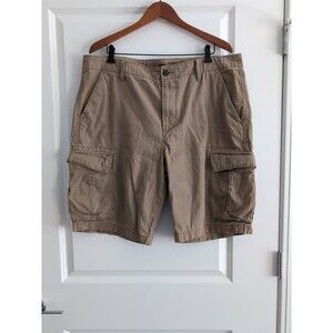 Old Navy Men's Cargo Shorts - Relaxed Fit - Size 38 - Khaki